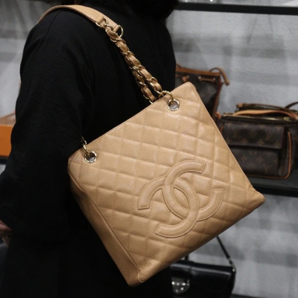 Chanel Caviar Petite Shopping Tote - Picture 3 of 15